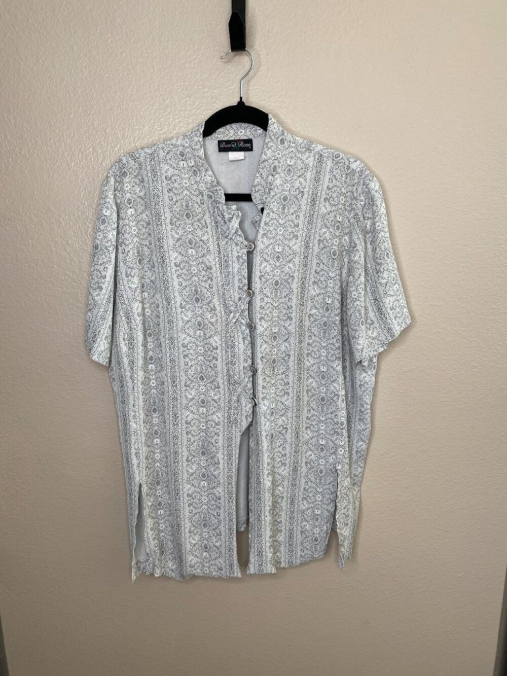 Vintage David Rose Womens Button-Up Blouse 18/20 White Gray Elegant Paisley